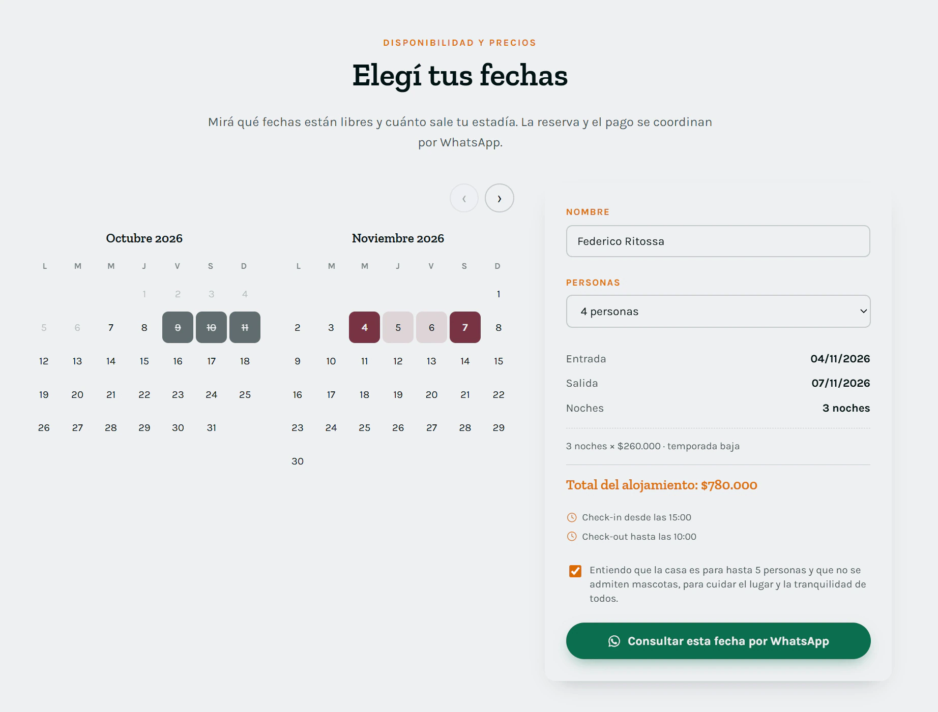 Calendario de disponibilidad de Casa Malaika: fechas libres y ocupadas, selección de entrada y salida, y total de la estadía con botón para consultar por WhatsApp