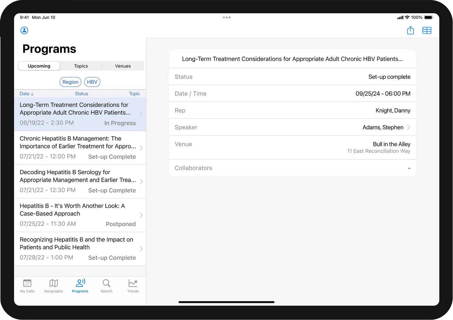 Pantalla de Programas en iPad: lista de programas con fecha y estado, y el detalle del programa seleccionado